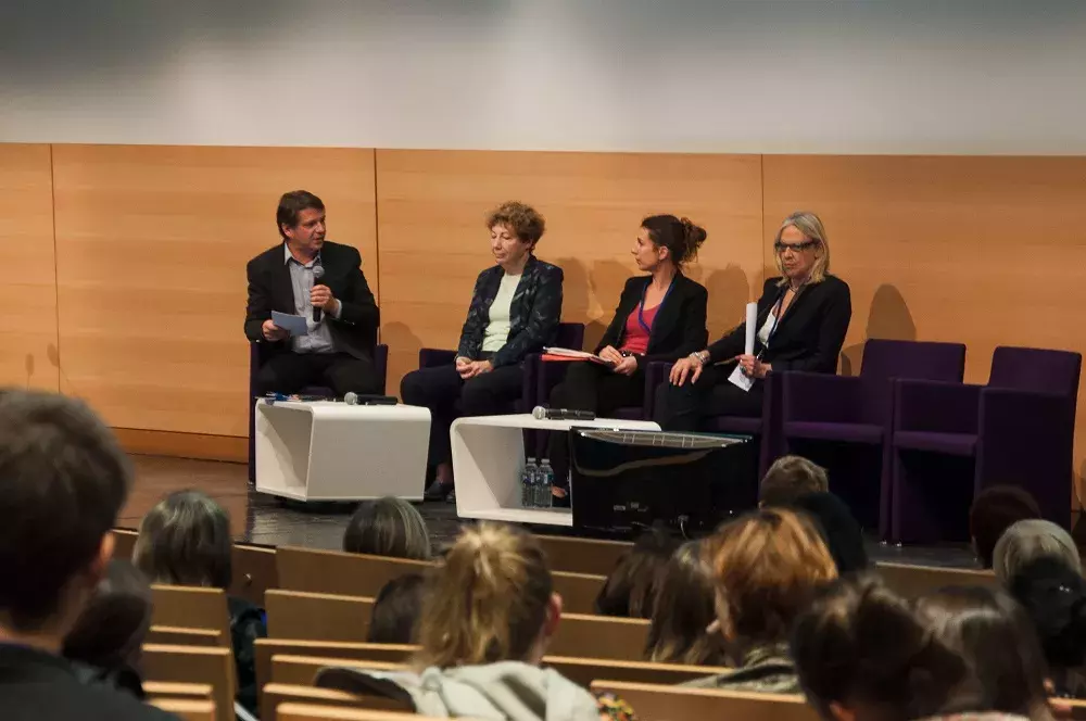 Publication du Guide pratique pour une communication publique sans stéréotype de sexe - table-ronde